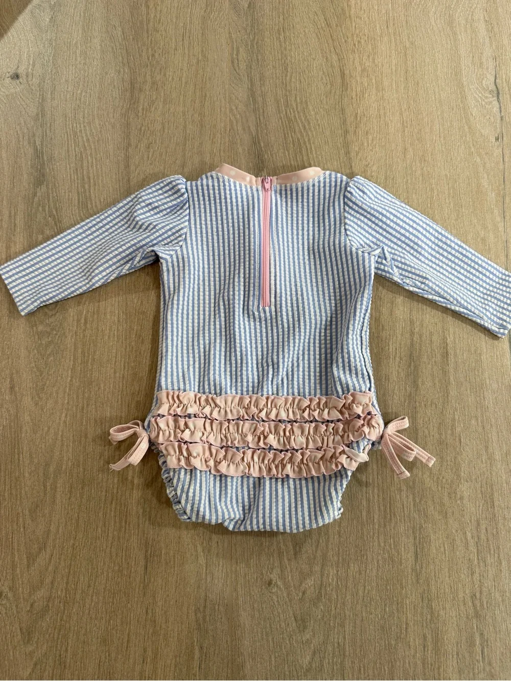Ruffle Butt’s Baby Girls Seersucker Stripe Rashguard One Piece Swimsuit 6-12 mo